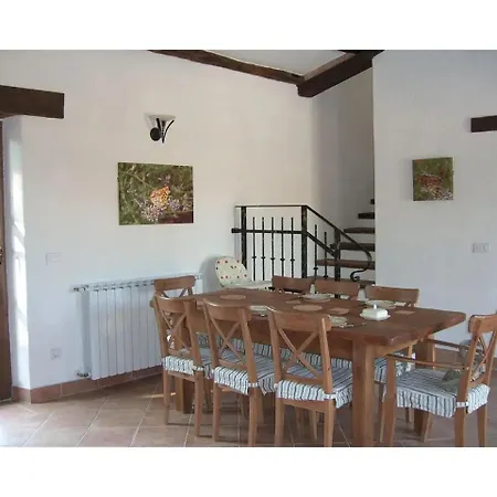 Ema Villa *